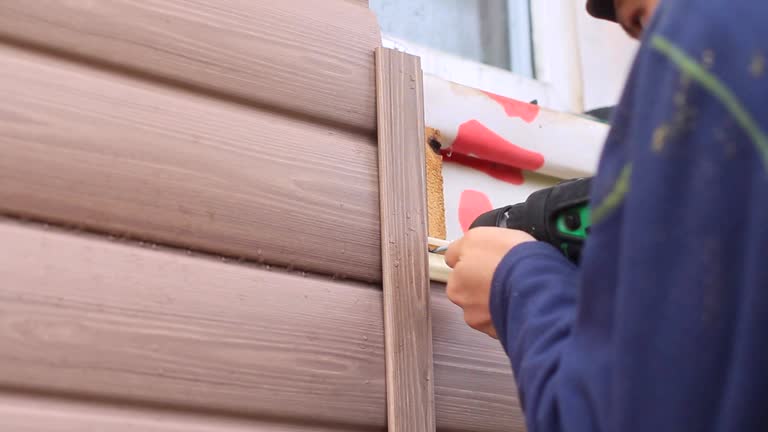 How To Choose The Right Materials for Your Siding Installation in 'Granite Hills, CA